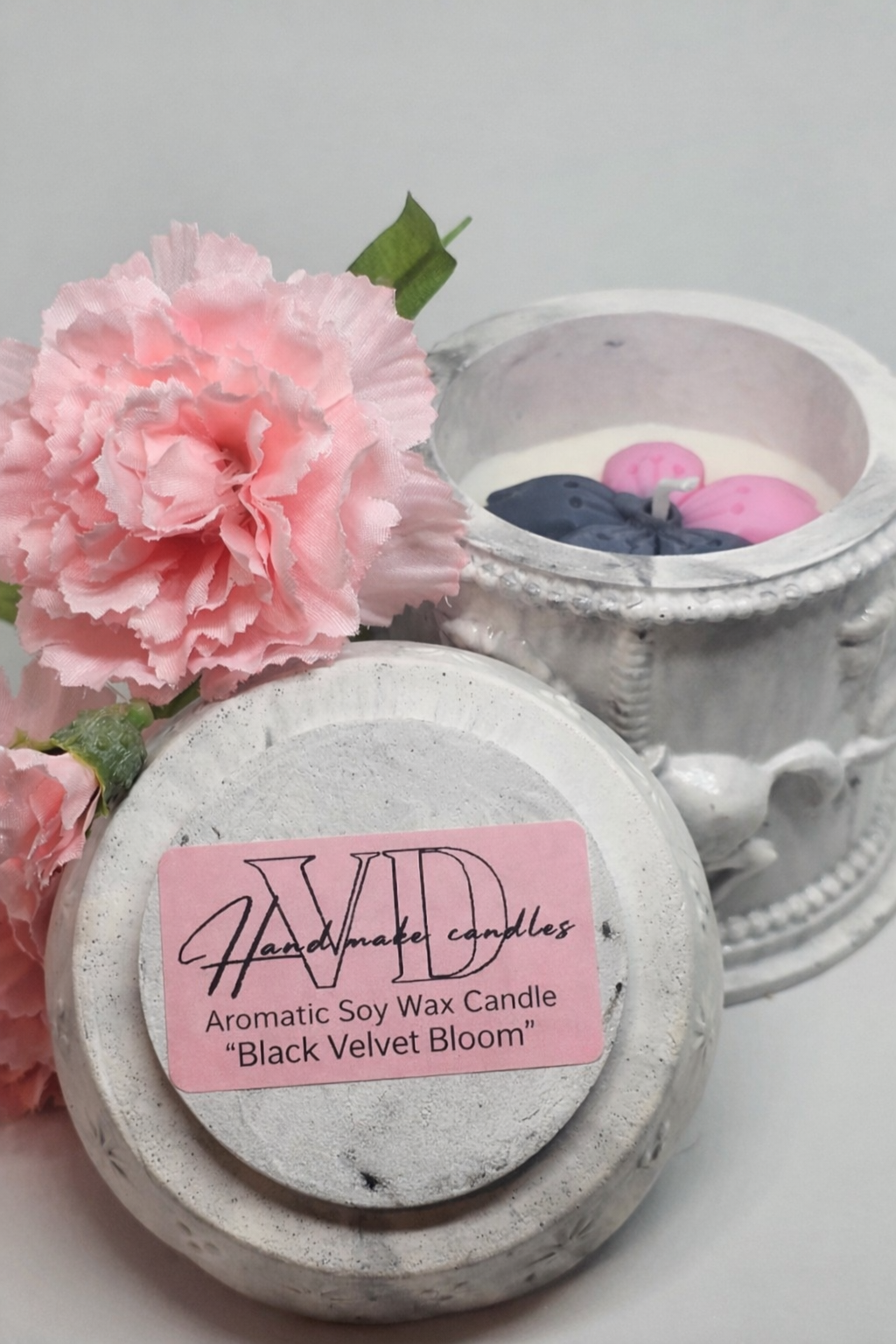 Prabangi kvapni sojų vaško žvakė Black Velvet Bloom (100 g)